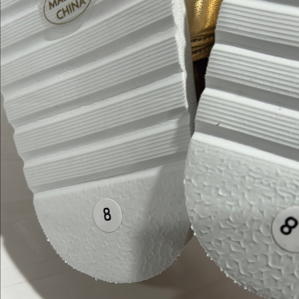 Modatope women’s Gold flat Sandals NWT size 8.. - Picture 10 of 12